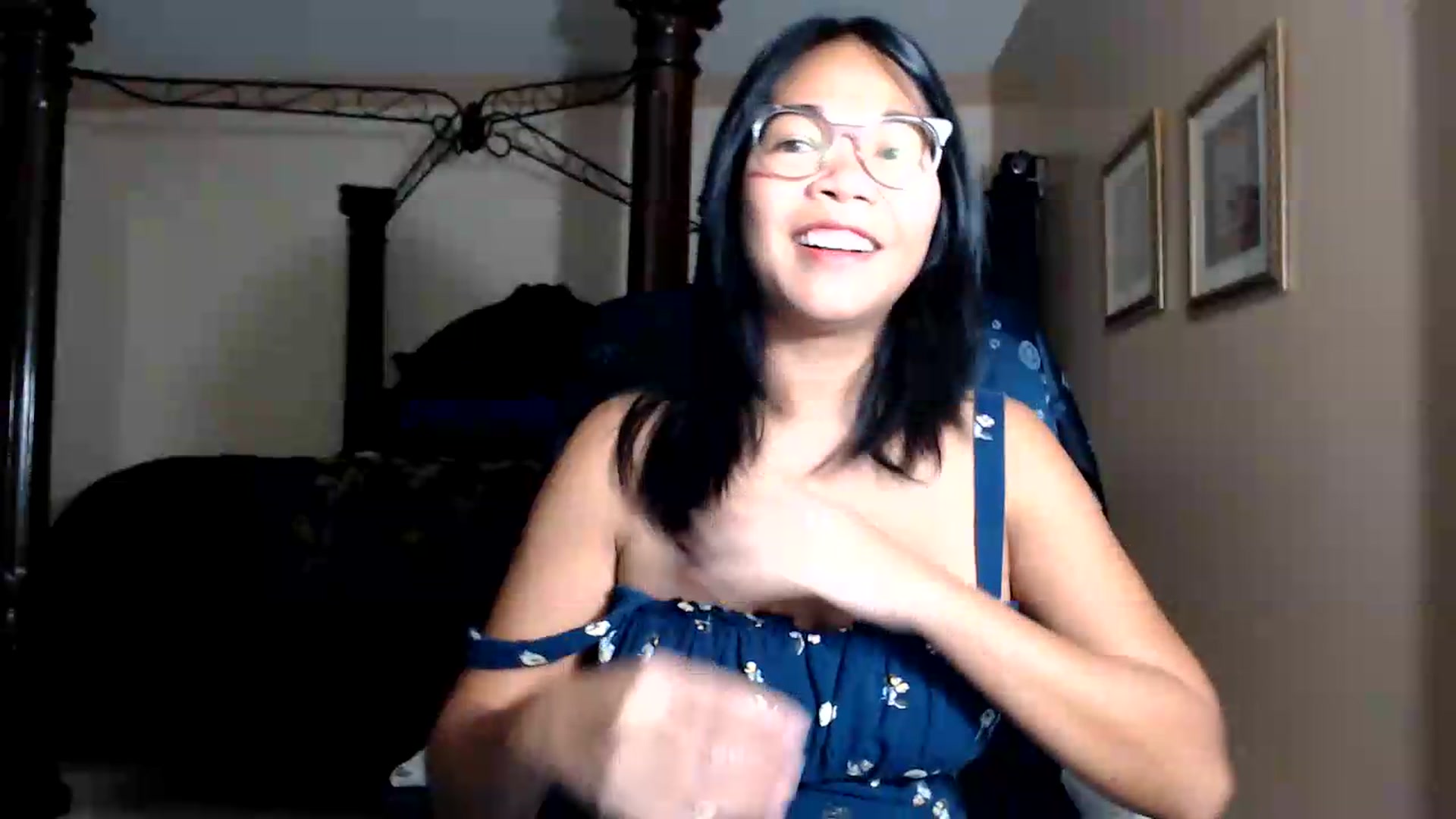 Gallery image thumbnail from Littlekai2030's myfreecams stream on, 08/21/2026, 01:20 image 8 of 20