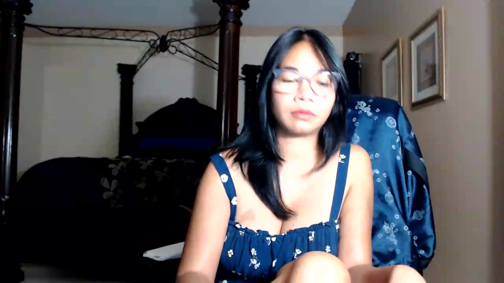 Gallery image thumbnail from Littlekai2030's myfreecams stream on, 08/21/2026, 01:20 image 6 of 20