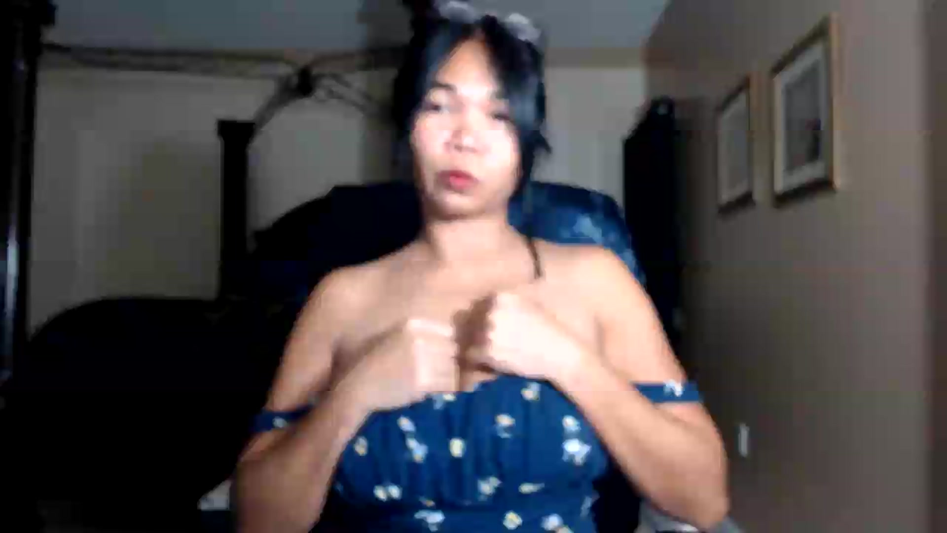 Gallery image thumbnail from Littlekai2030's myfreecams stream on, 08/21/2026, 03:47 image 1 of 20
