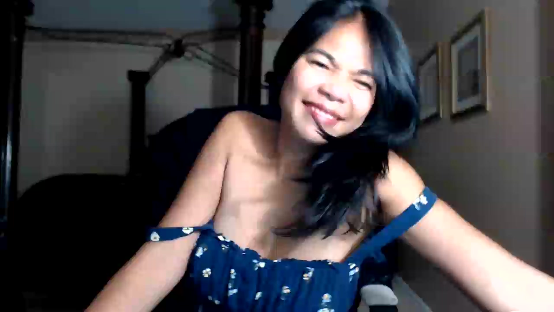 Gallery image thumbnail from Littlekai2030's myfreecams stream on, 08/21/2026, 03:47 image 16 of 20