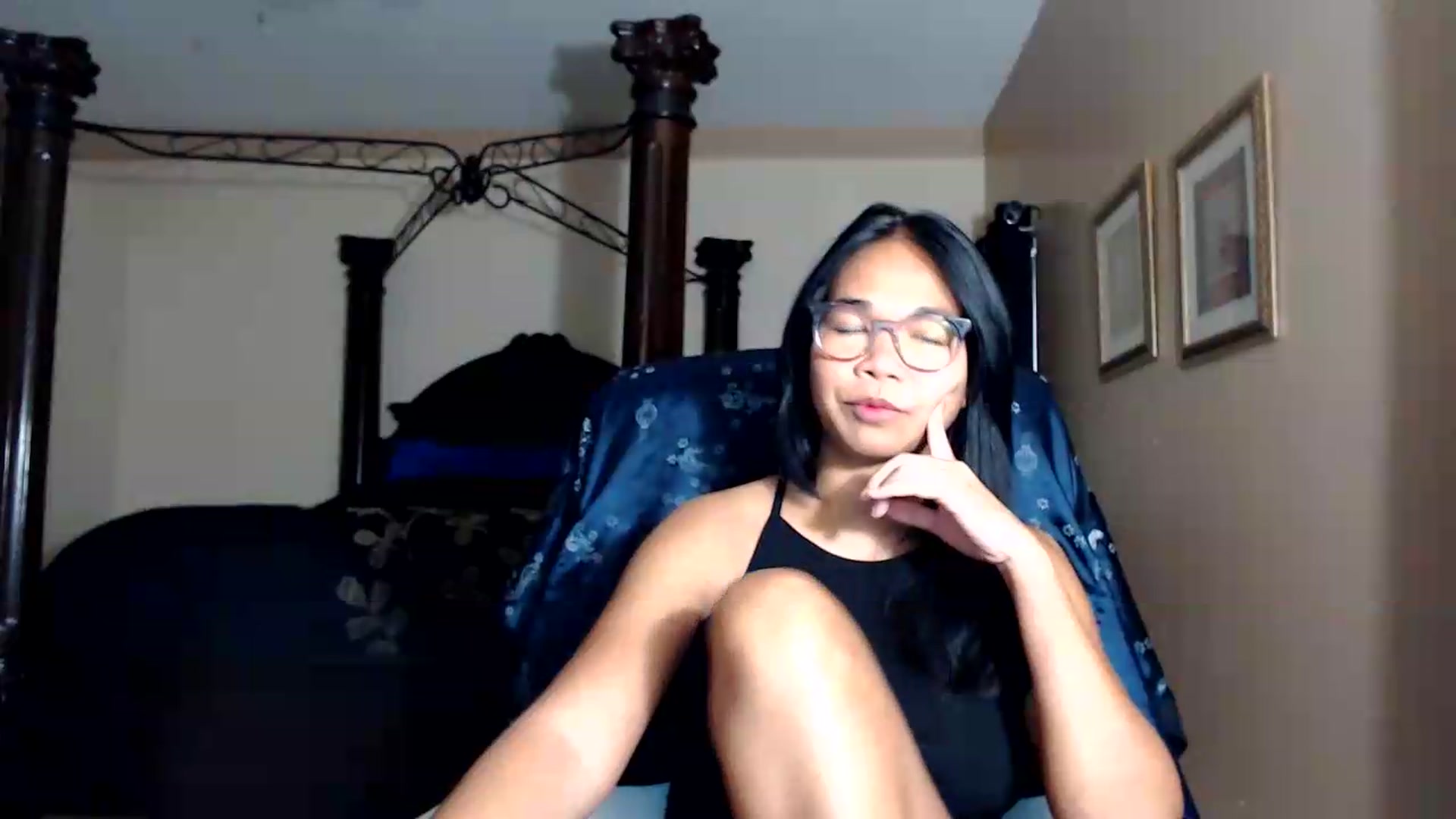 Gallery image thumbnail from Littlekai2030's myfreecams stream on, 08/25/2026, 24:01 image 11 of 20