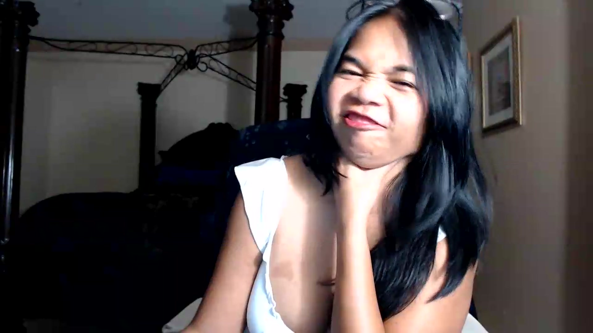 Gallery image thumbnail from Littlekai2030's myfreecams stream on, 08/25/2026, 03:14 image 2 of 20