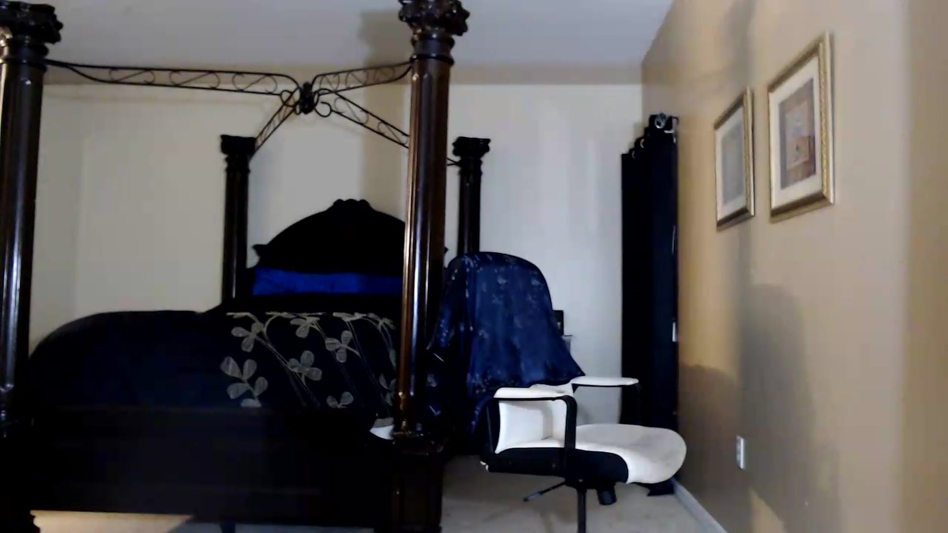 Gallery image thumbnail from Littlekai2030's myfreecams stream on, 08/25/2026, 03:14 image 6 of 20