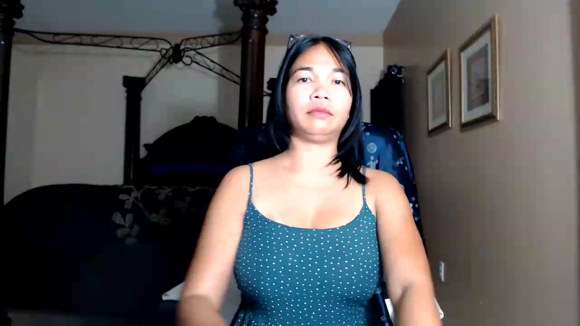 Gallery image thumbnail from Littlekai2030's myfreecams stream on, 08/26/2026, 03:18 image 14 of 20