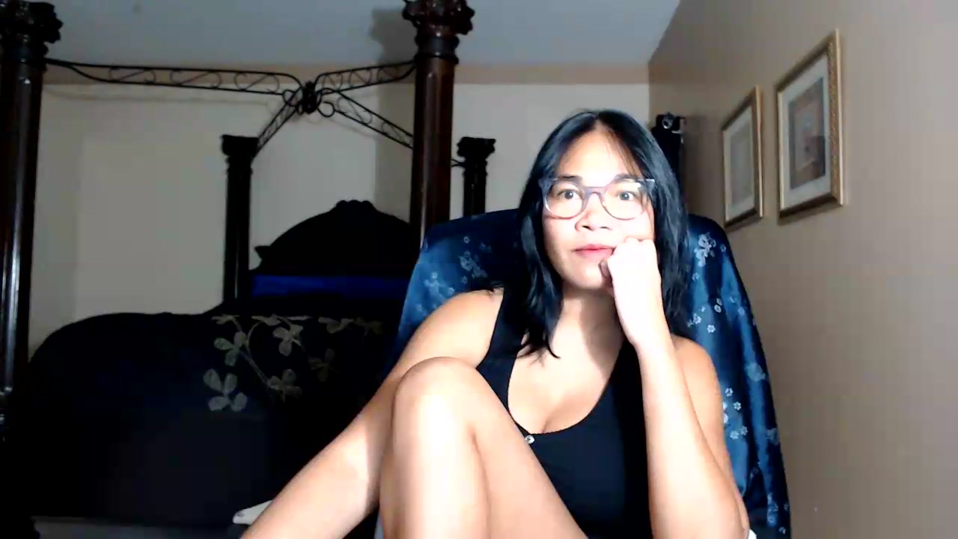 Gallery image thumbnail from Littlekai2030's myfreecams stream on, 08/27/2026, 01:57 image 5 of 20
