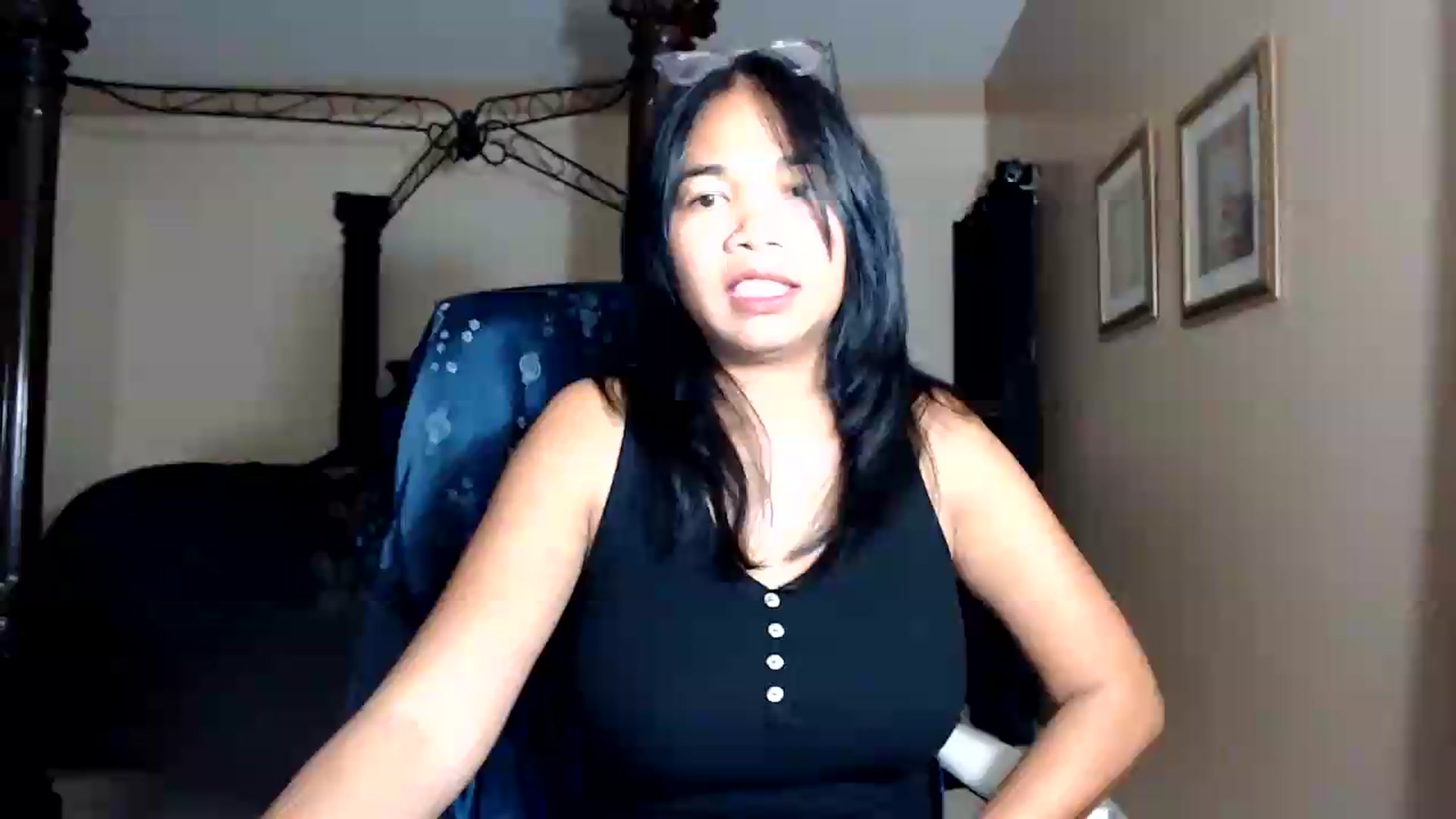Gallery image thumbnail from Littlekai2030's myfreecams stream on, 08/27/2026, 03:03 image 1 of 20