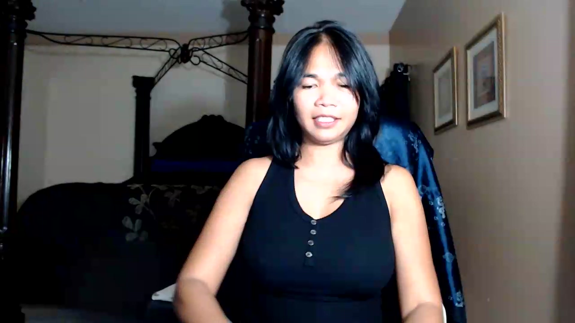 Gallery image thumbnail from Littlekai2030's myfreecams stream on, 08/27/2026, 03:03 image 19 of 20