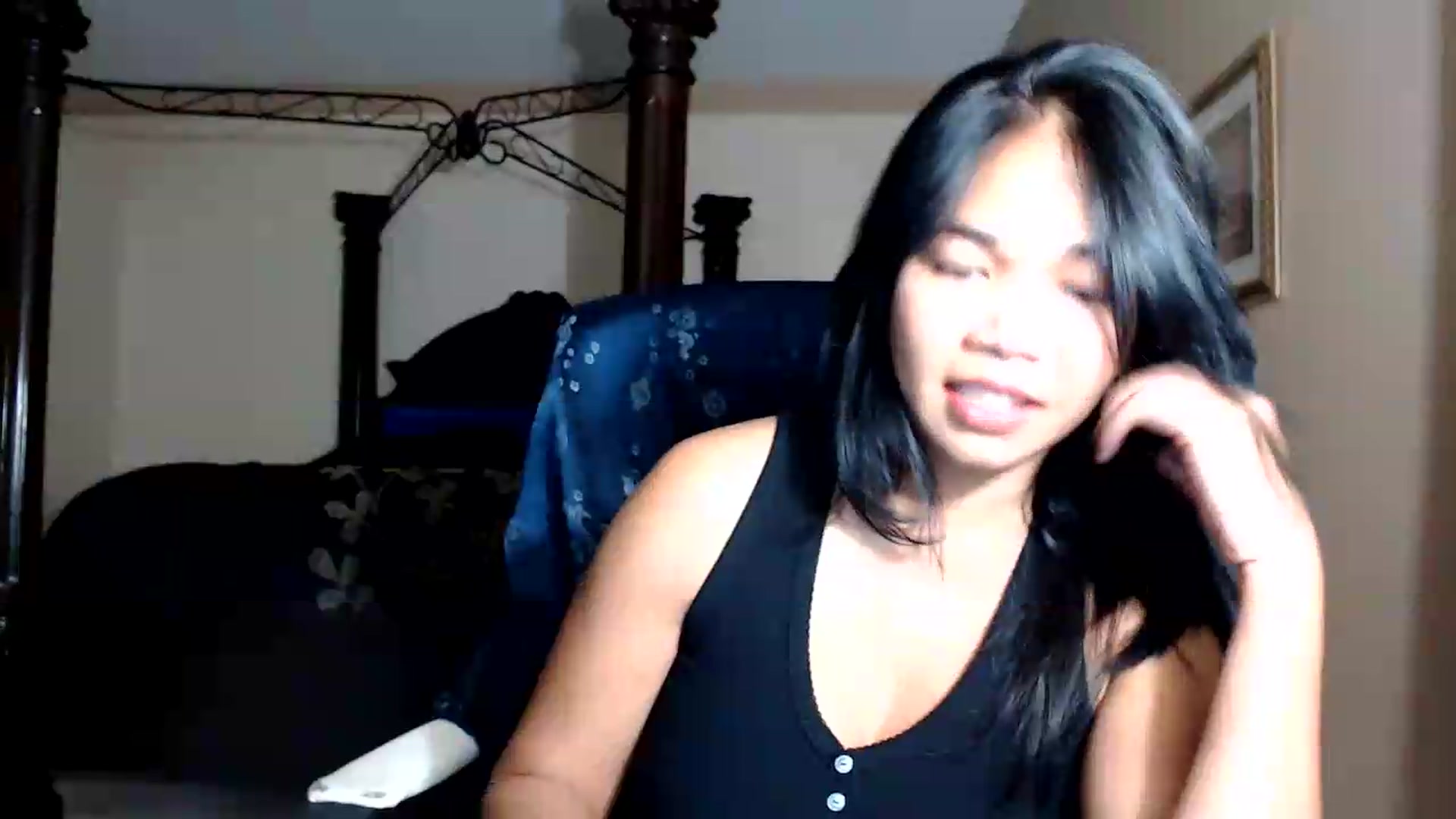 Gallery image thumbnail from Littlekai2030's myfreecams stream on, 08/27/2026, 03:03 image 11 of 20