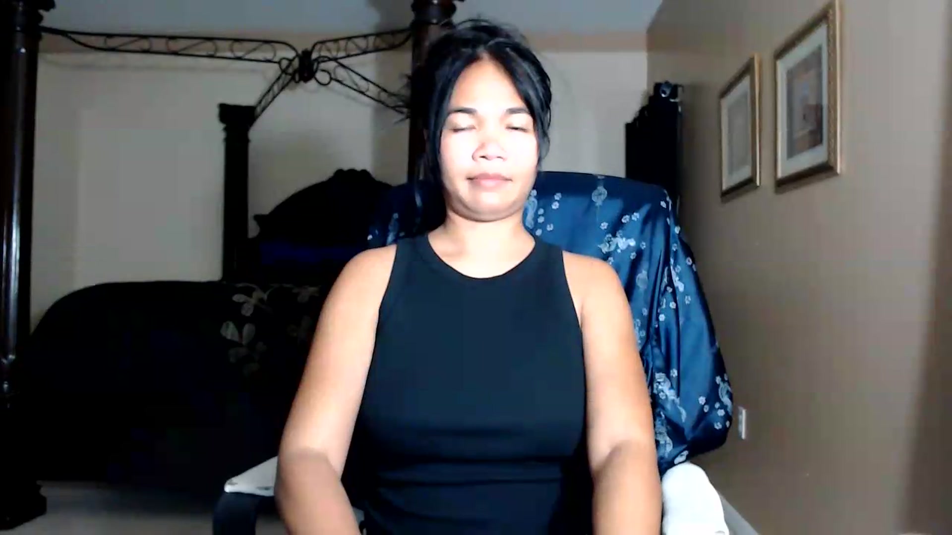 Gallery image thumbnail from Littlekai2030's myfreecams stream on, 08/28/2026, 03:22 image 19 of 20