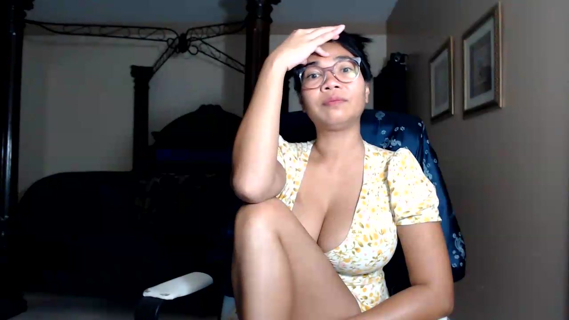 Gallery image thumbnail from Littlekai2030's myfreecams stream on, 08/28/2026, 03:22 image 6 of 20