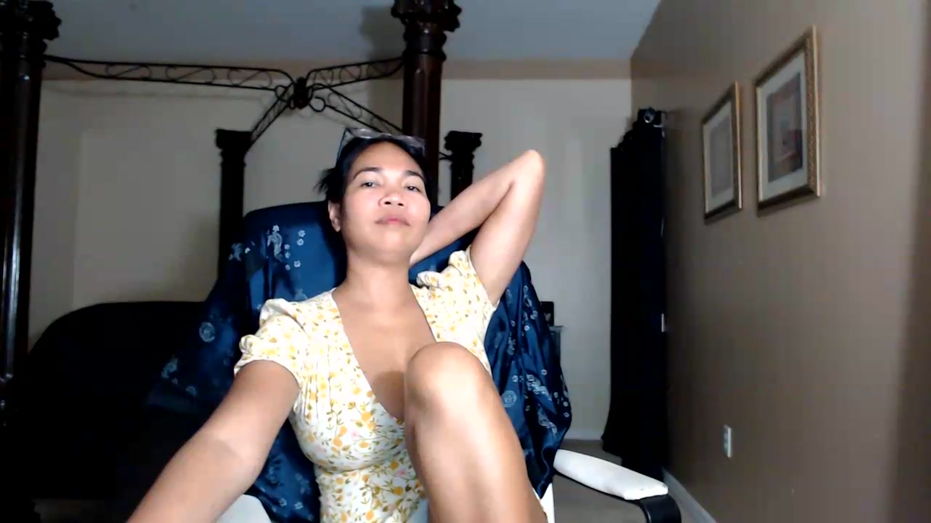 Gallery image thumbnail from Littlekai2030's myfreecams stream on, 08/28/2026, 03:22 image 11 of 20