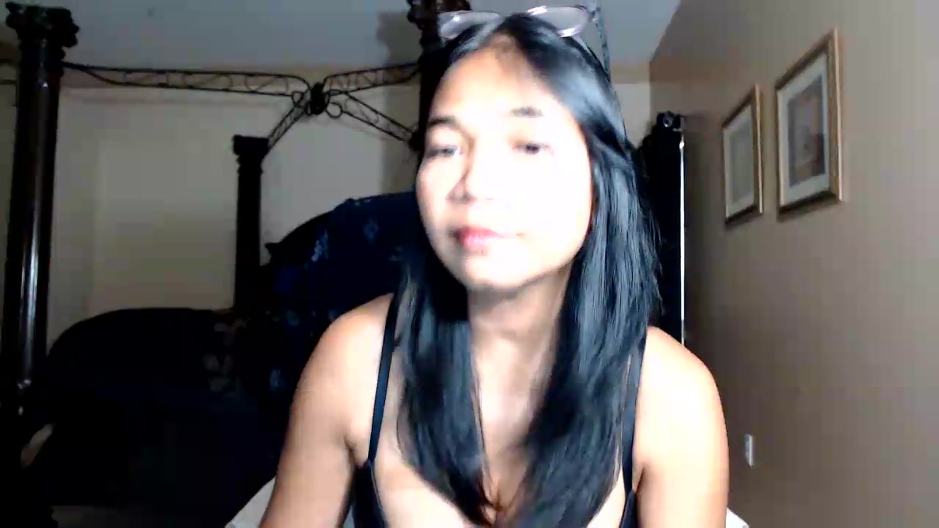 Gallery image thumbnail from Littlekai2030's myfreecams stream on, 08/29/2026, 24:02 image 10 of 20