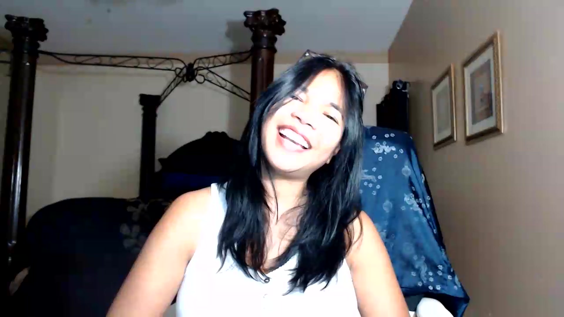 Gallery image thumbnail from Littlekai2030's myfreecams stream on, 08/29/2026, 01:21 image 19 of 20