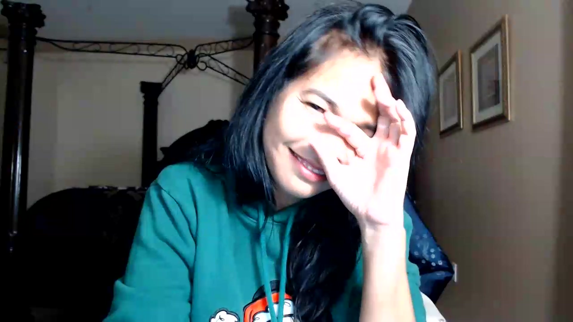 Gallery image thumbnail from Littlekai2030's myfreecams stream on, 08/30/2026, 03:27 image 15 of 20