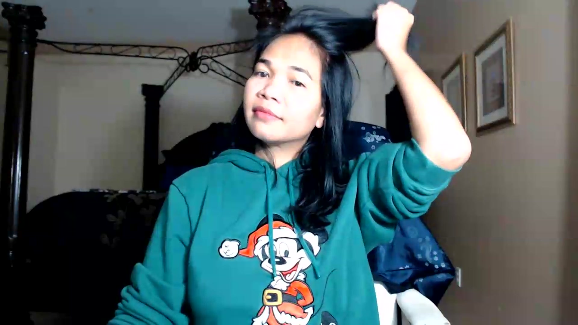 Gallery image thumbnail from Littlekai2030's myfreecams stream on, 08/30/2026, 03:27 image 10 of 20