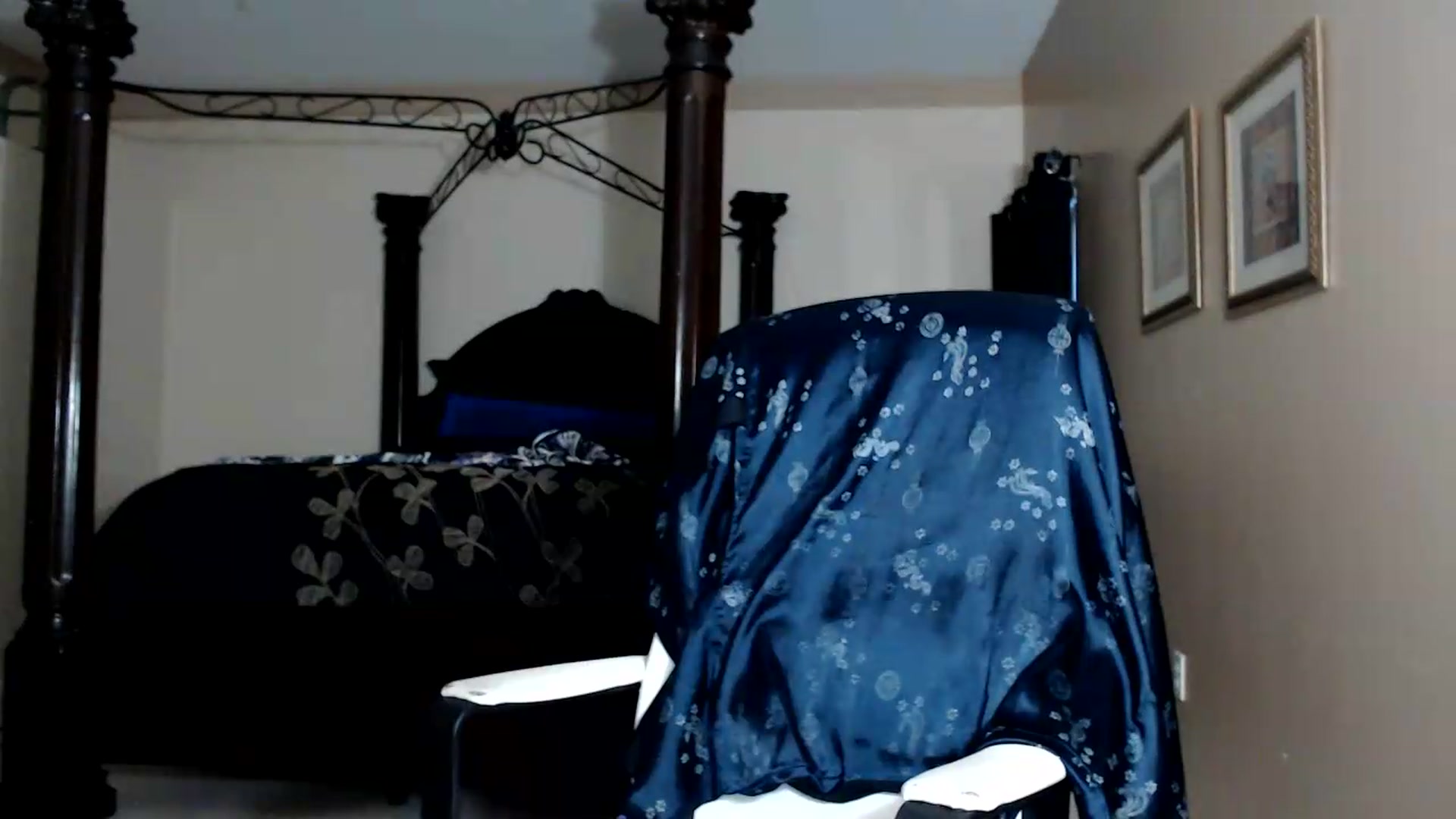 Gallery image thumbnail from Littlekai2030's myfreecams stream on, 08/31/2026, 02:17 image 4 of 20
