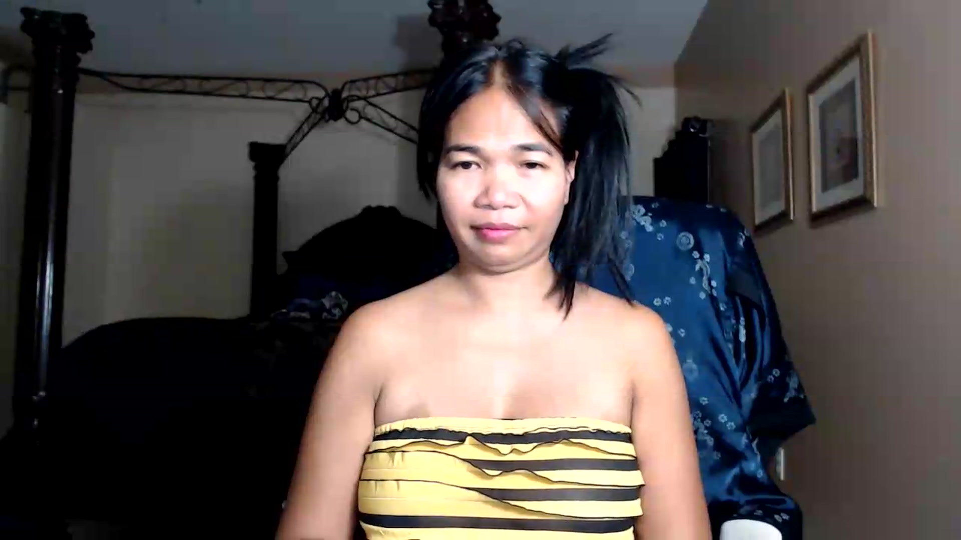Gallery image thumbnail from Littlekai2030's myfreecams stream on, 09/02/2026, 04:53 image 19 of 20