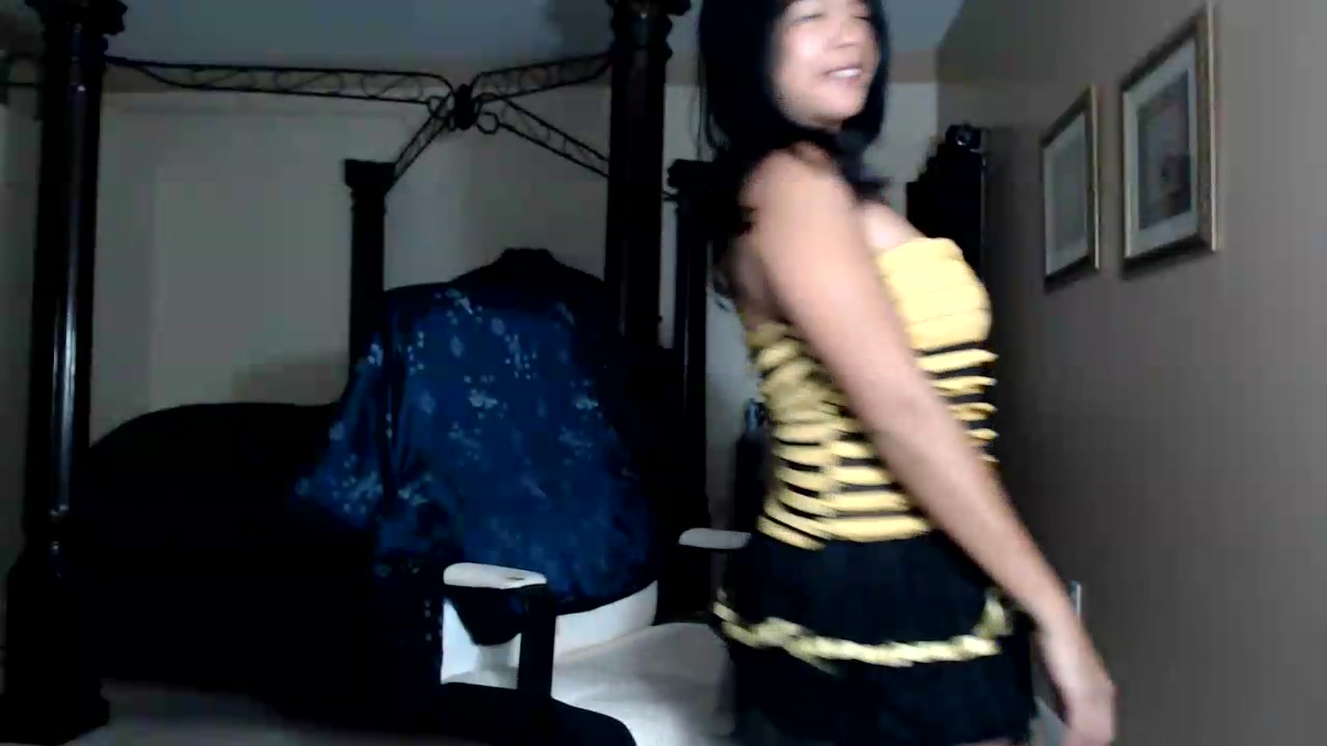 Gallery image thumbnail from Littlekai2030's myfreecams stream on, 09/02/2026, 04:53 image 17 of 20