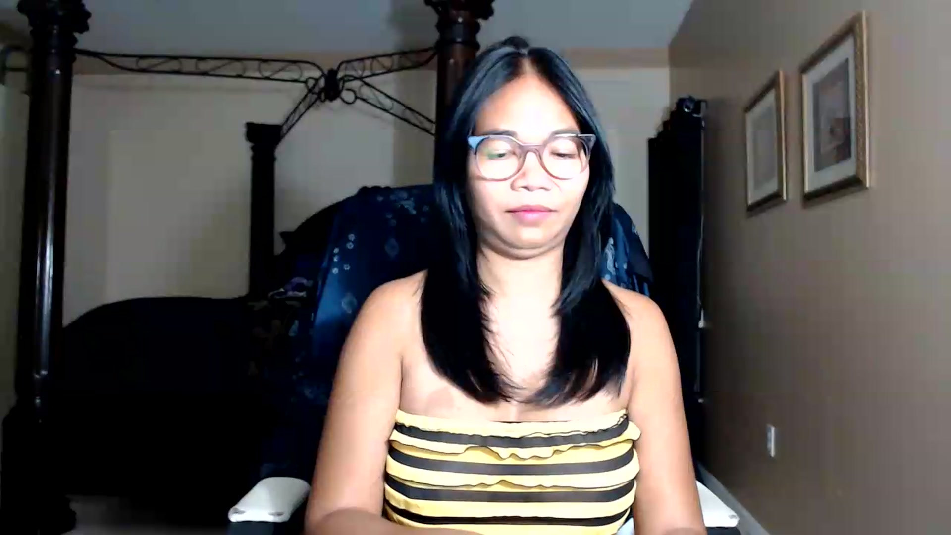 Gallery image thumbnail from Littlekai2030's myfreecams stream on, 09/02/2026, 04:53 image 6 of 20
