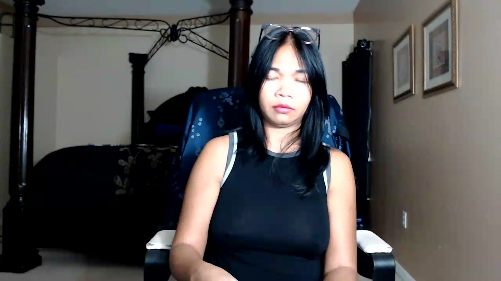 Gallery image thumbnail from Littlekai2030's myfreecams stream on, 09/03/2026, 24:51 image 9 of 20