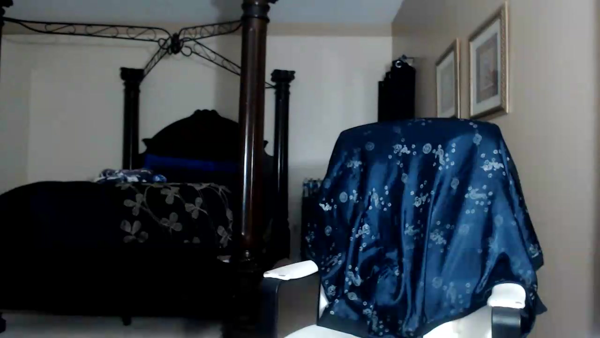 Gallery image thumbnail from Littlekai2030's myfreecams stream on, 09/07/2026, 24:01 image 17 of 20