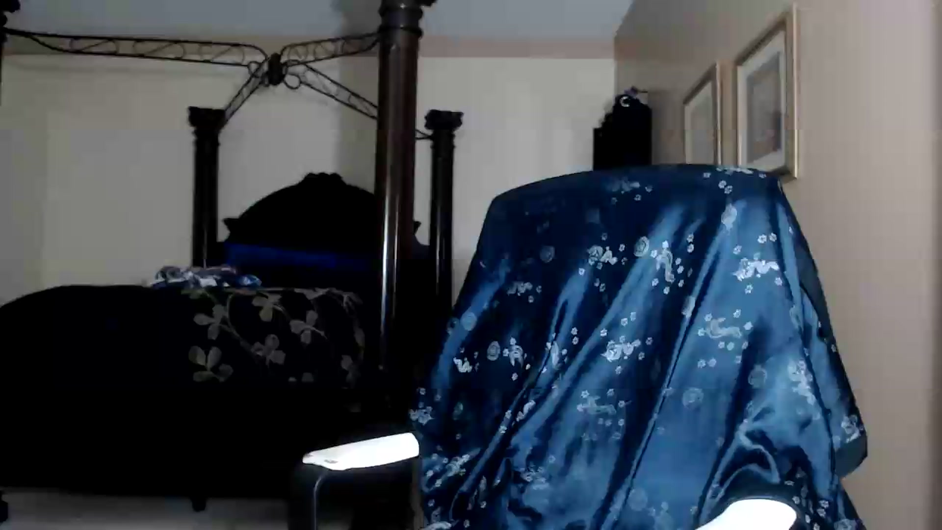 Gallery image thumbnail from Littlekai2030's myfreecams stream on, 09/07/2026, 02:41 image 12 of 20