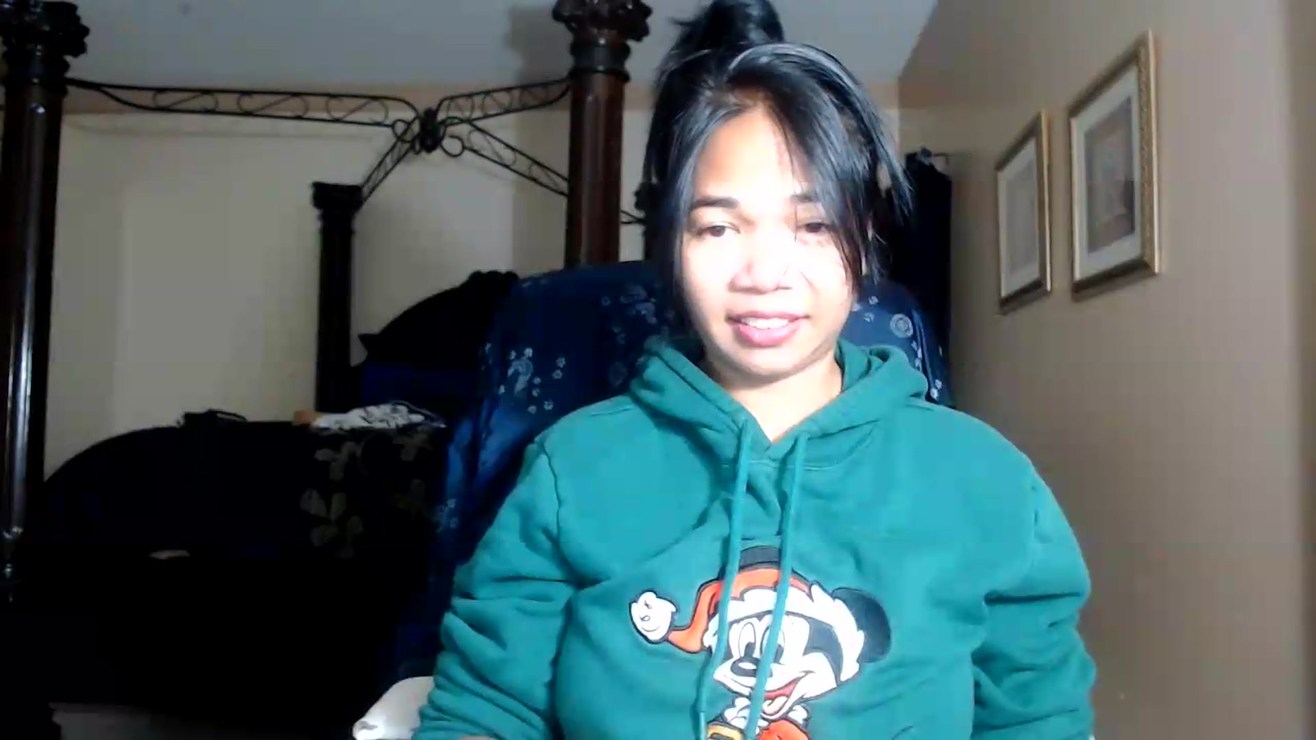Gallery image thumbnail from Littlekai2030's myfreecams stream on, 09/08/2026, 03:49 image 16 of 20