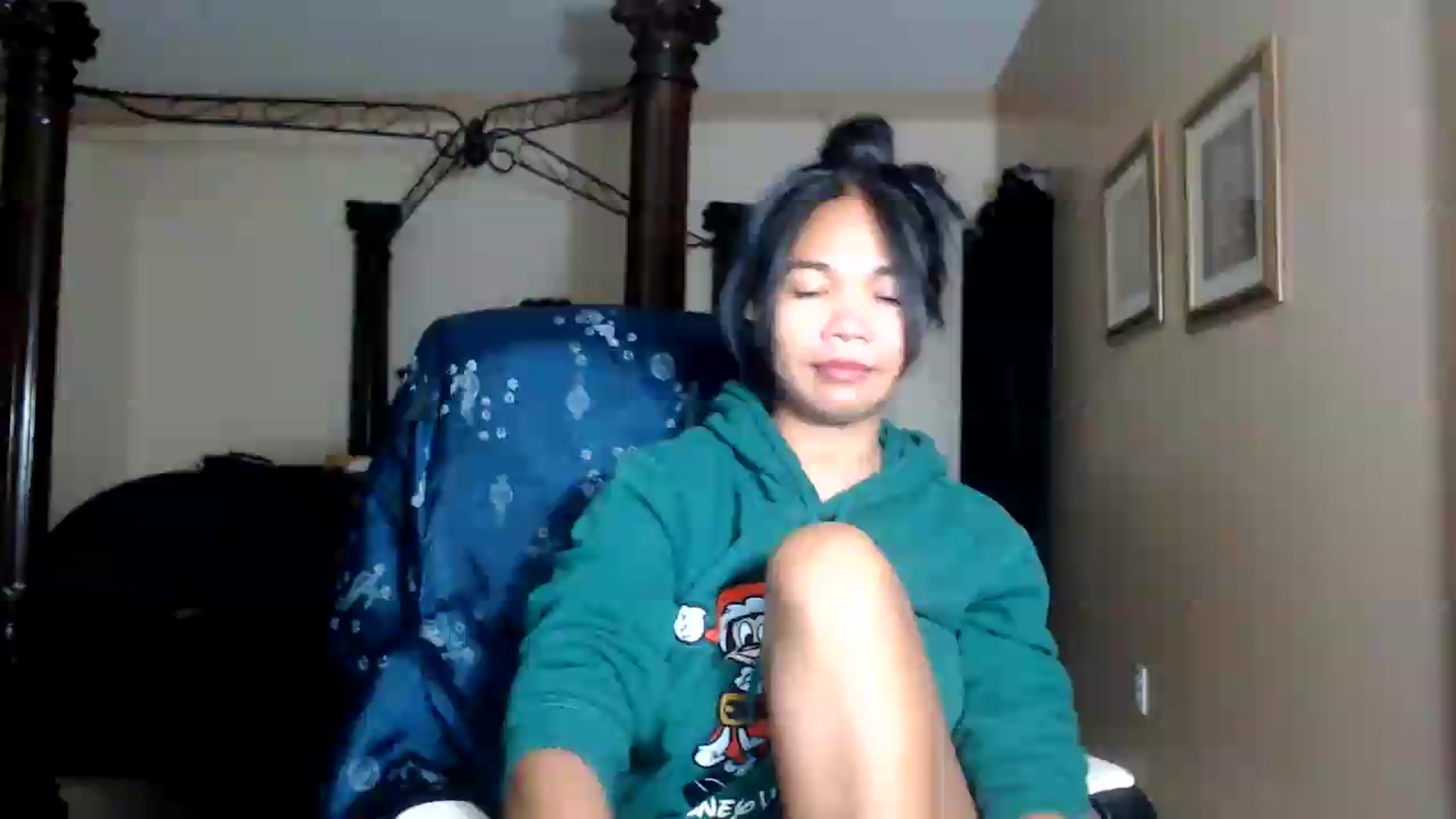 Gallery image thumbnail from Littlekai2030's myfreecams stream on, 09/08/2026, 03:49 image 1 of 20