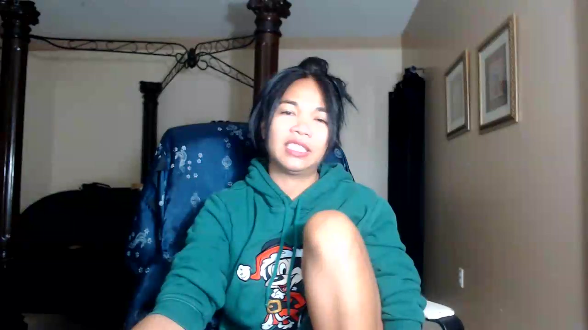 Gallery image thumbnail from Littlekai2030's myfreecams stream on, 09/08/2026, 03:49 image 2 of 20