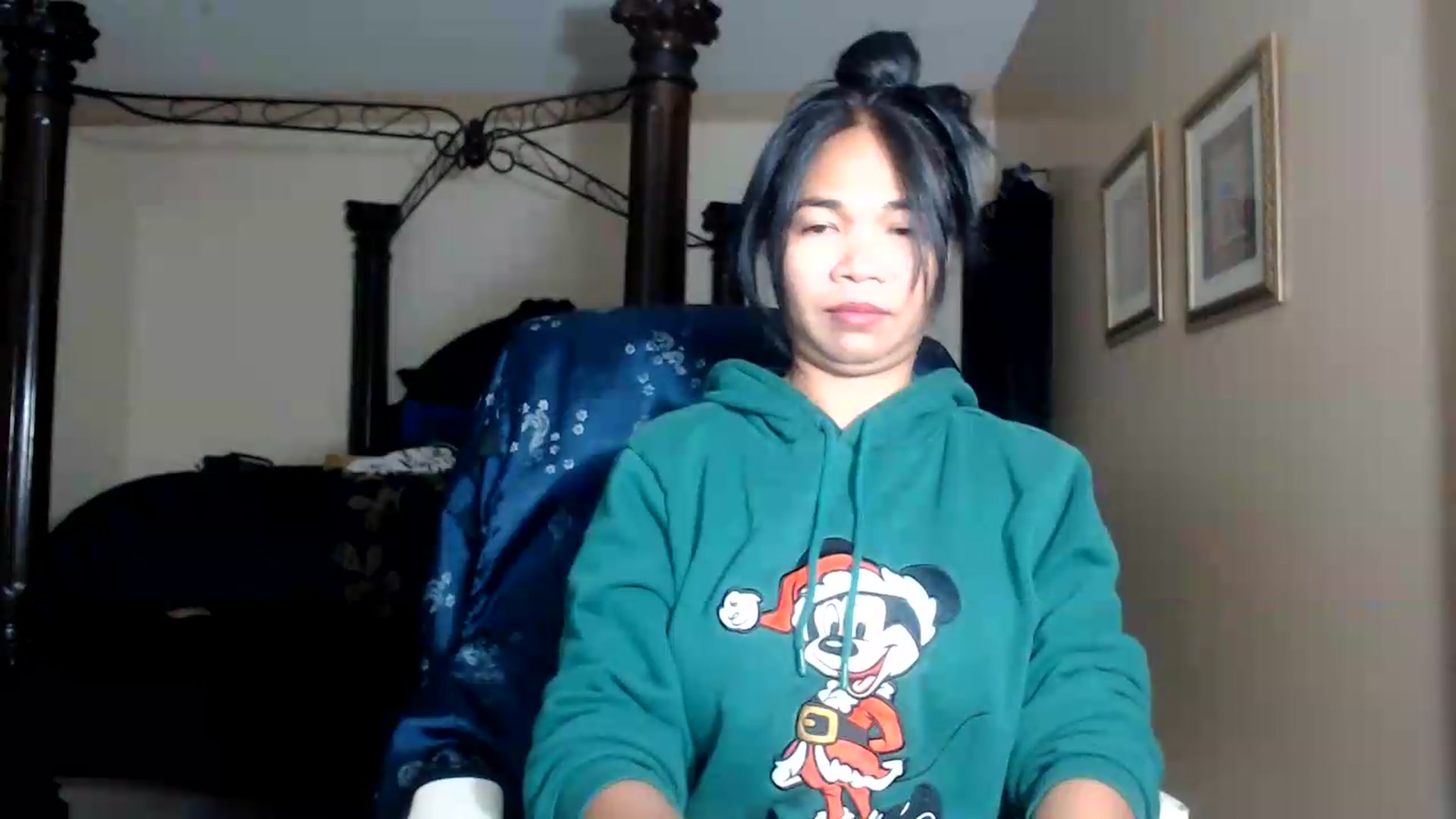 Gallery image thumbnail from Littlekai2030's myfreecams stream on, 09/08/2026, 03:49 image 10 of 20