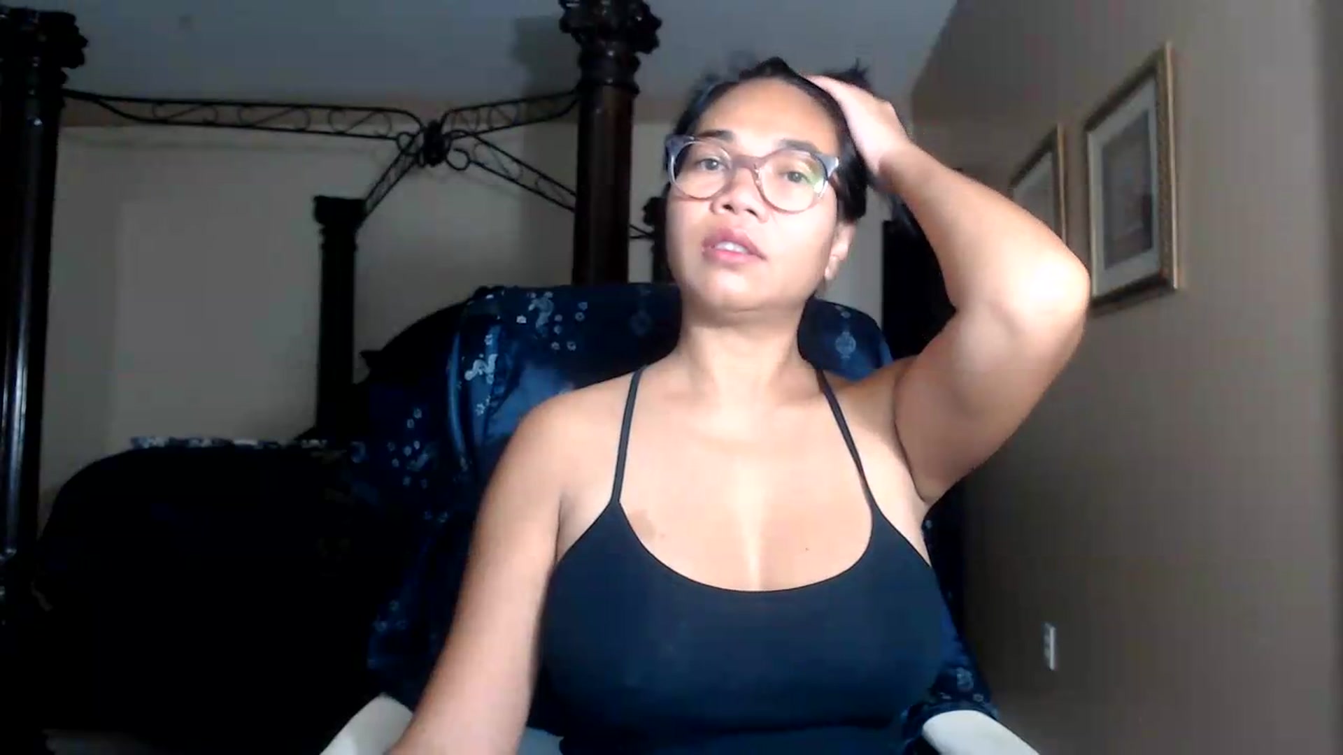 Gallery image thumbnail from Littlekai2030's myfreecams stream on, 09/09/2026, 03:51 image 14 of 20