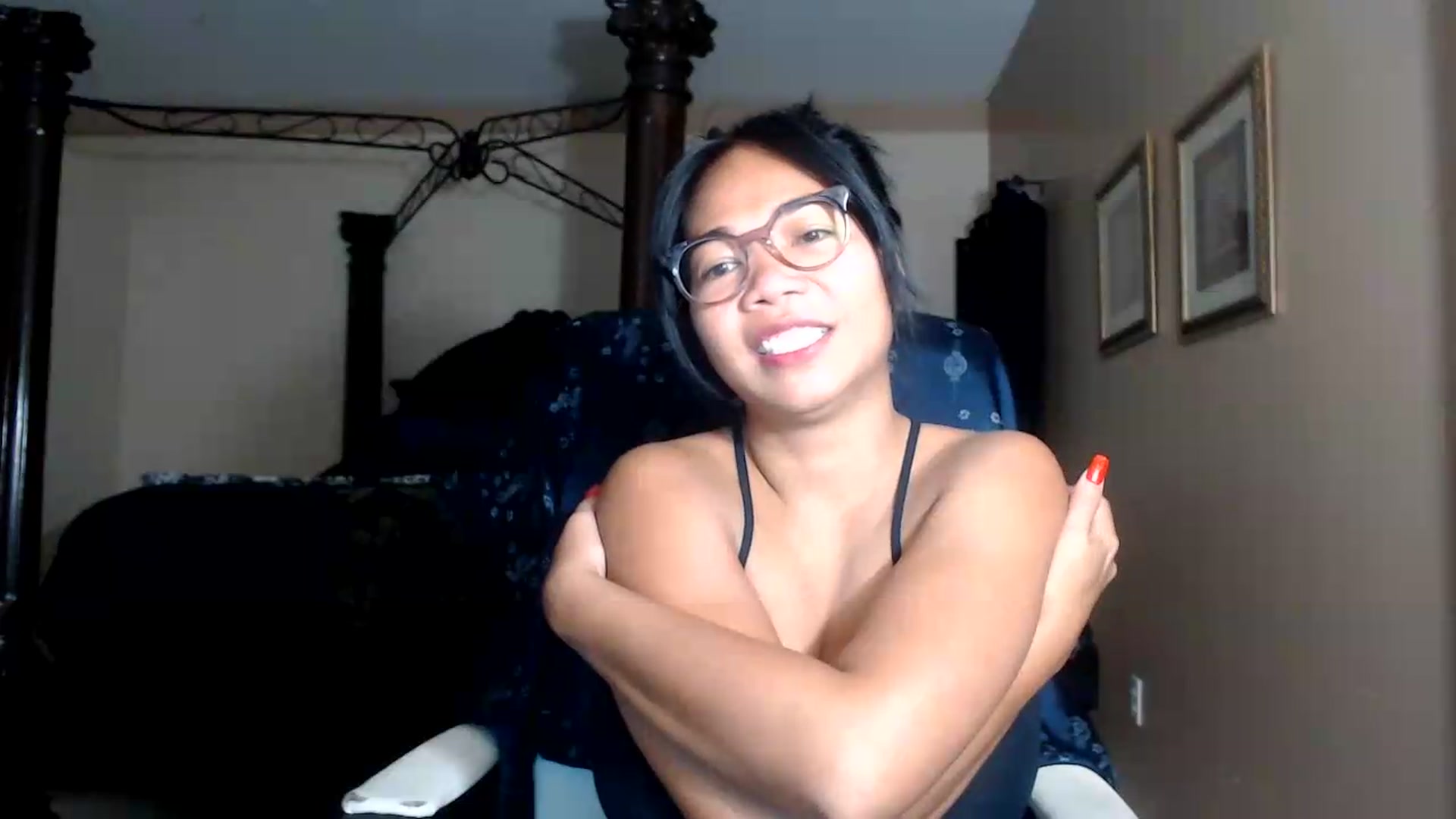 Gallery image thumbnail from Littlekai2030's myfreecams stream on, 09/09/2026, 03:51 image 19 of 20