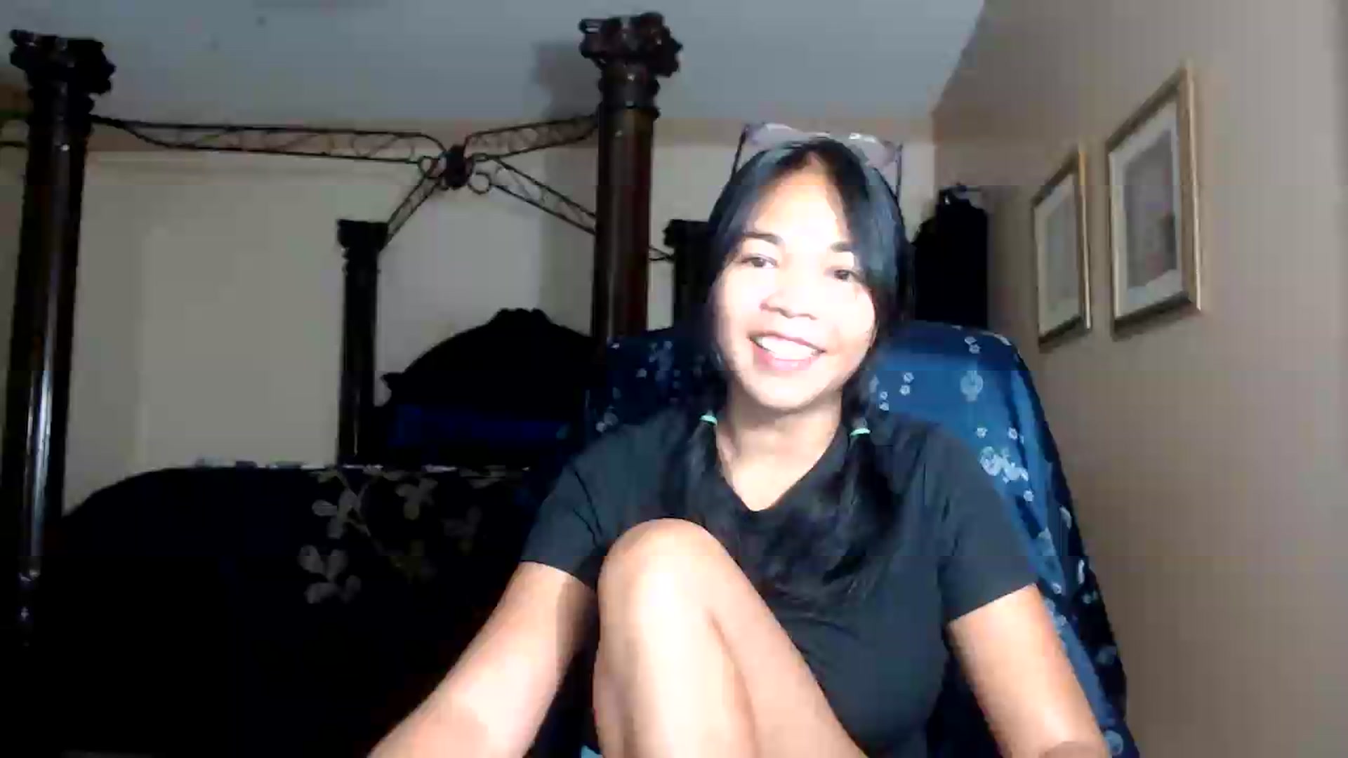 Gallery image thumbnail from Littlekai2030's myfreecams stream on, 09/10/2026, 04:09 image 1 of 20