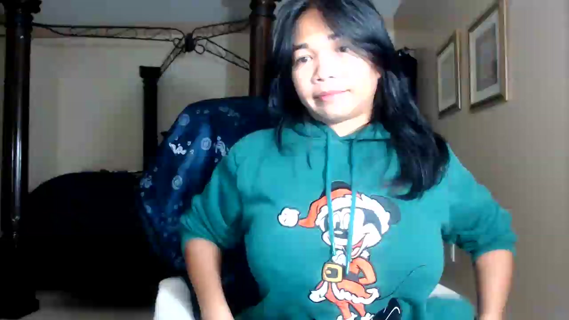 Gallery image thumbnail from Littlekai2030's myfreecams stream on, 09/10/2026, 06:43 image 6 of 20