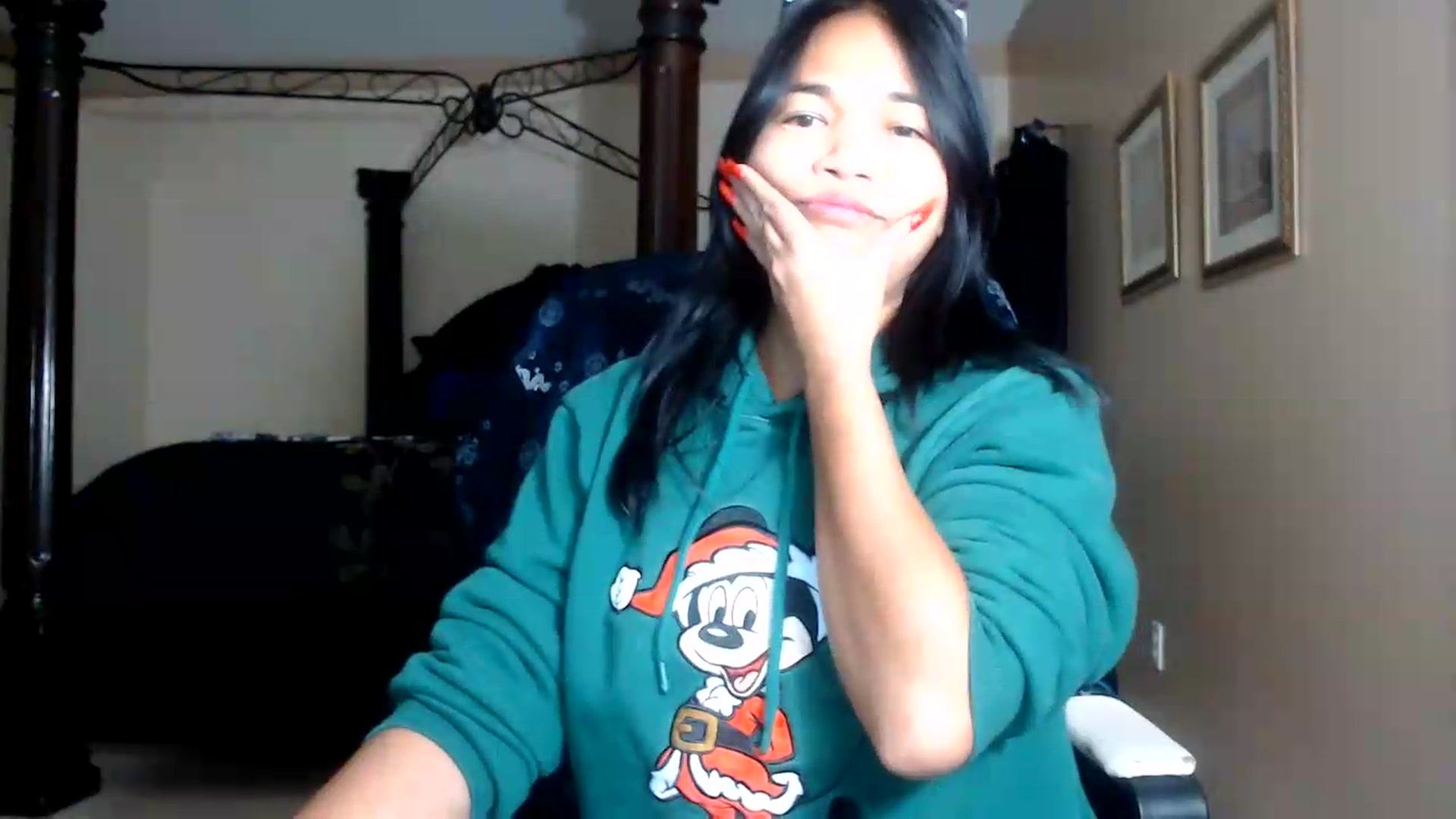 Gallery image thumbnail from Littlekai2030's myfreecams stream on, 09/10/2026, 06:43 image 18 of 20
