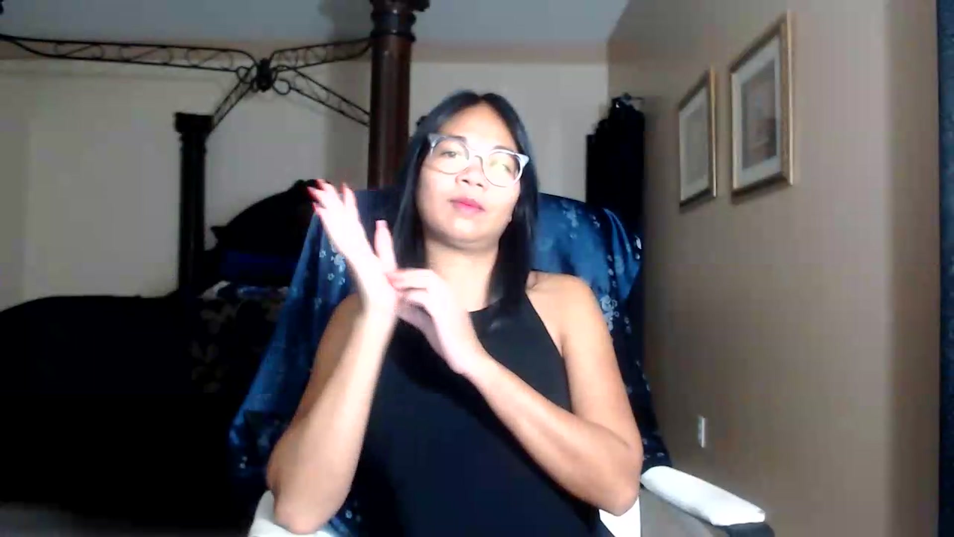 Gallery image thumbnail from Littlekai2030's myfreecams stream on, 09/11/2026, 01:05 image 17 of 20