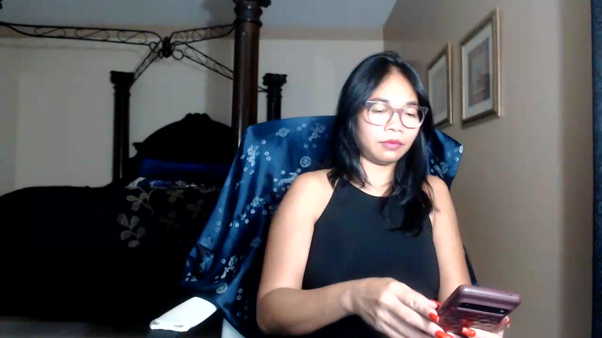 Gallery image thumbnail from Littlekai2030's myfreecams stream on, 09/11/2026, 01:05 image 6 of 20