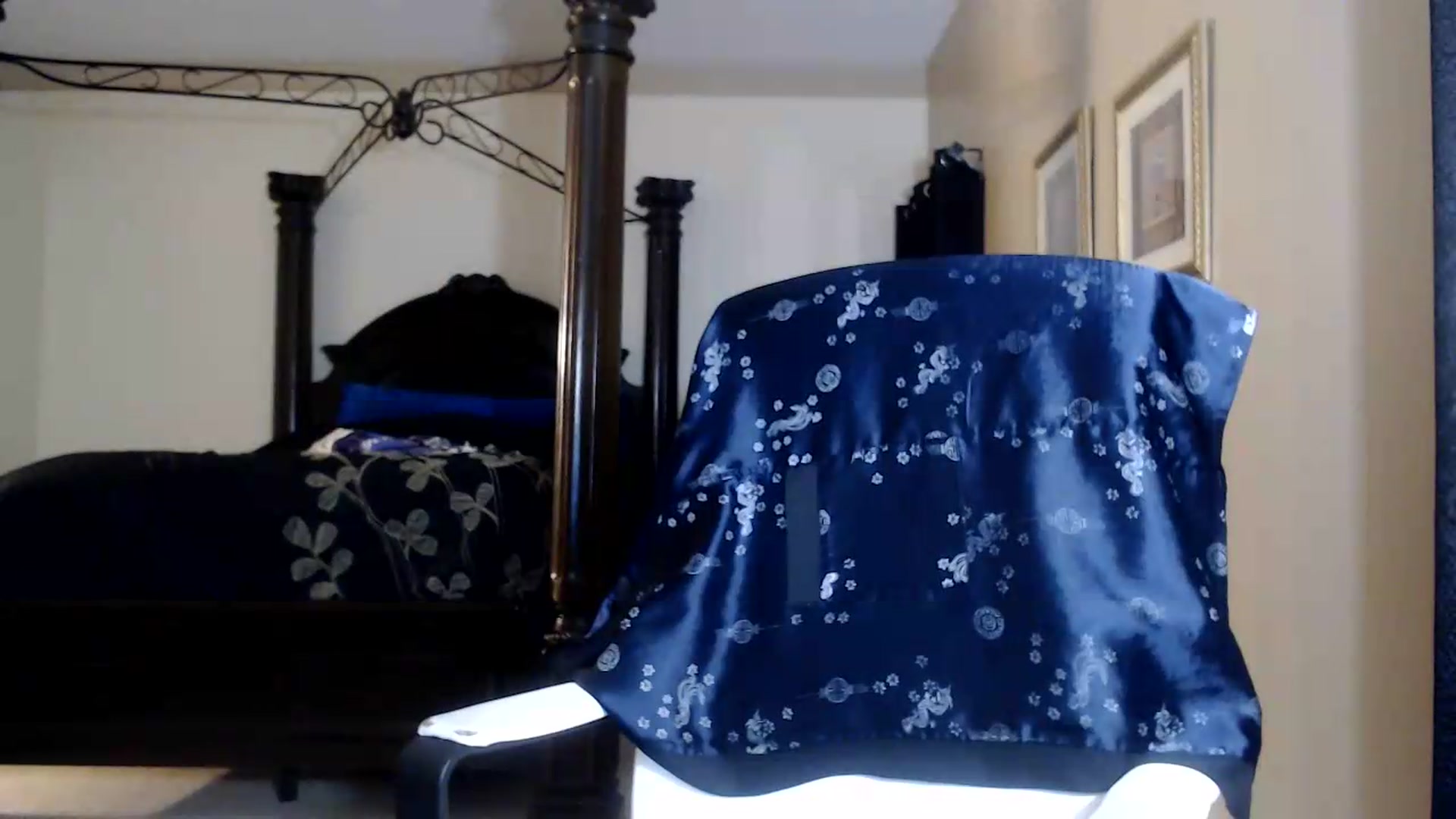 Gallery image thumbnail from Littlekai2030's myfreecams stream on, 09/11/2026, 01:05 image 10 of 20