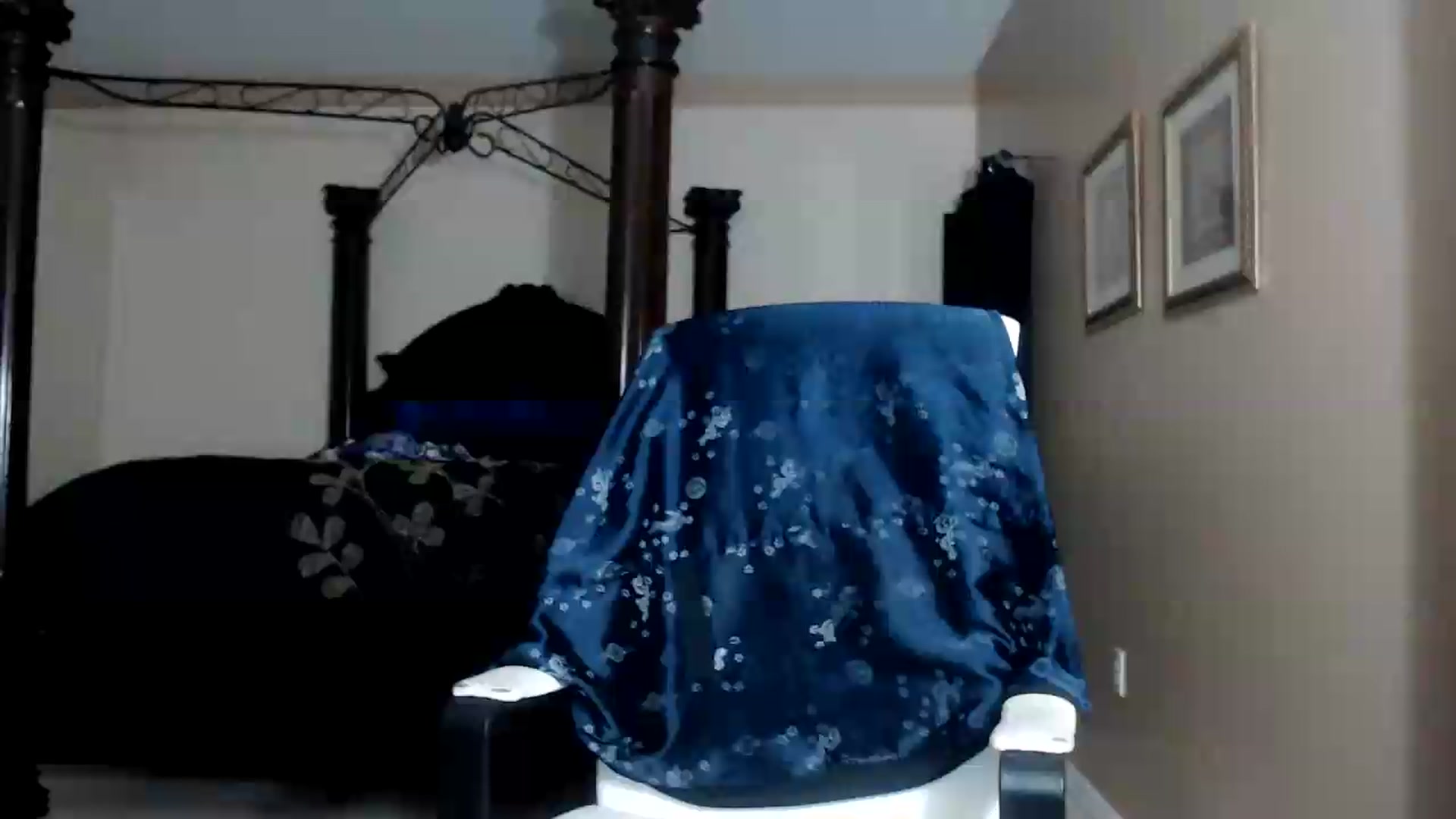 Gallery image thumbnail from Littlekai2030's myfreecams stream on, 09/11/2026, 12:01 image 1 of 20