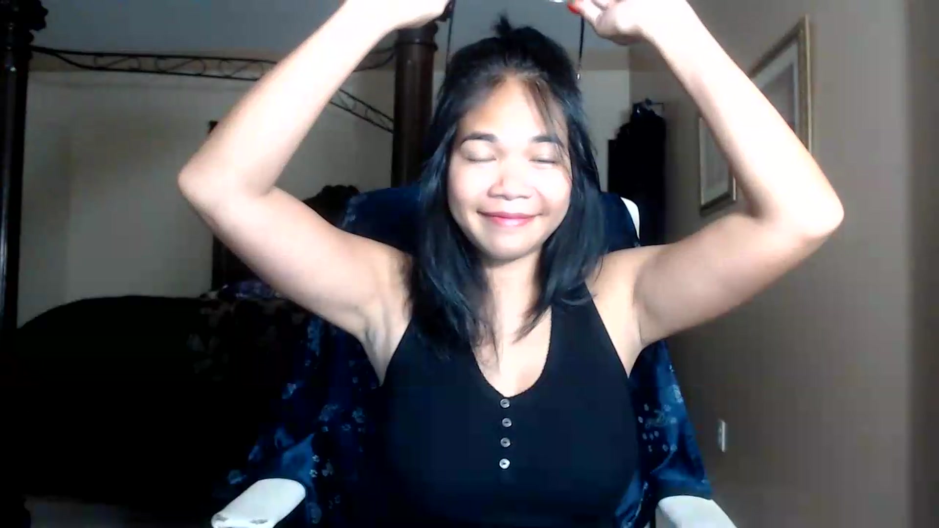 Gallery image thumbnail from Littlekai2030's myfreecams stream on, 09/11/2026, 12:01 image 6 of 20