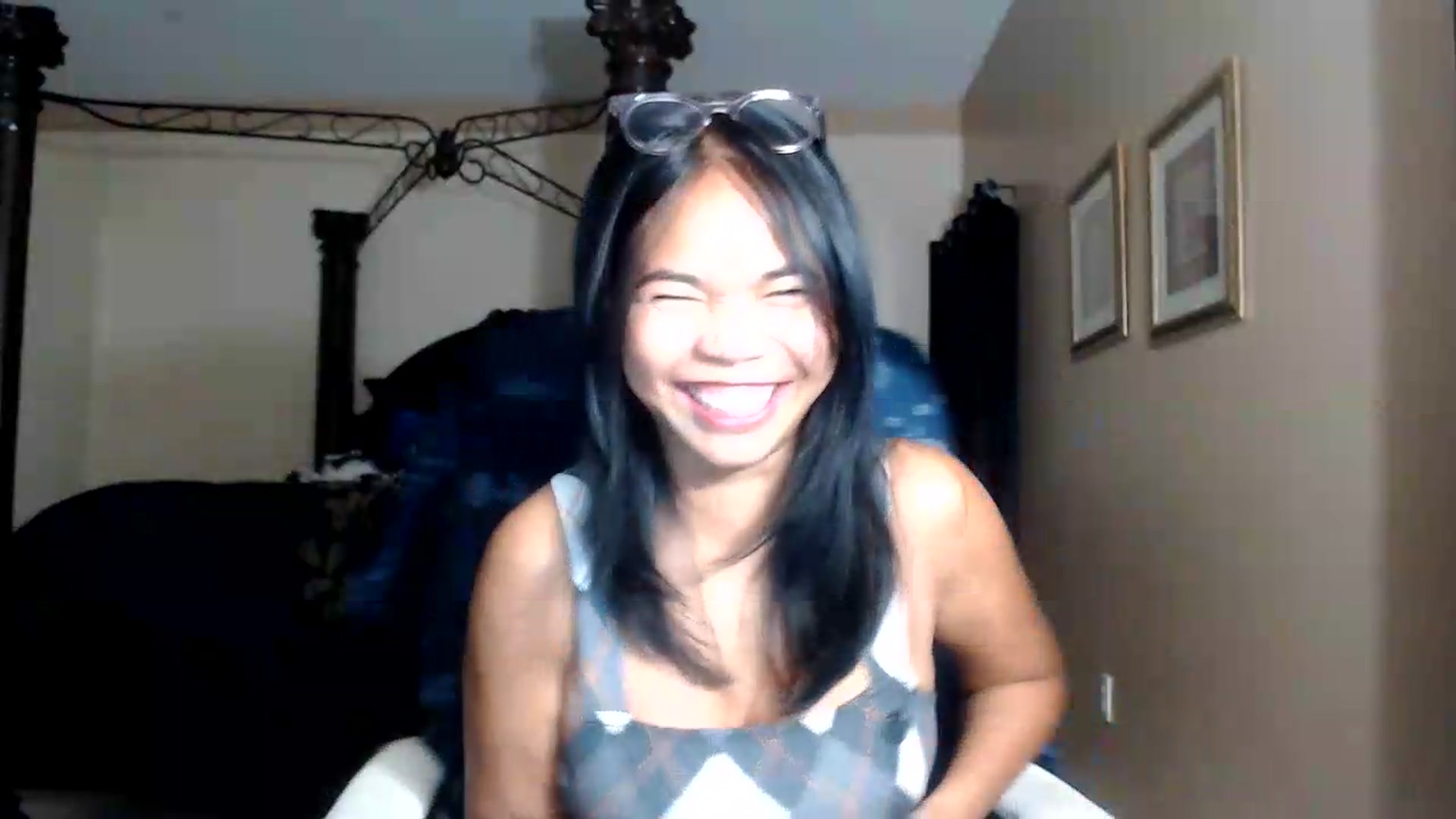Gallery image thumbnail from Littlekai2030's myfreecams stream on, 09/12/2026, 03:52 image 12 of 20