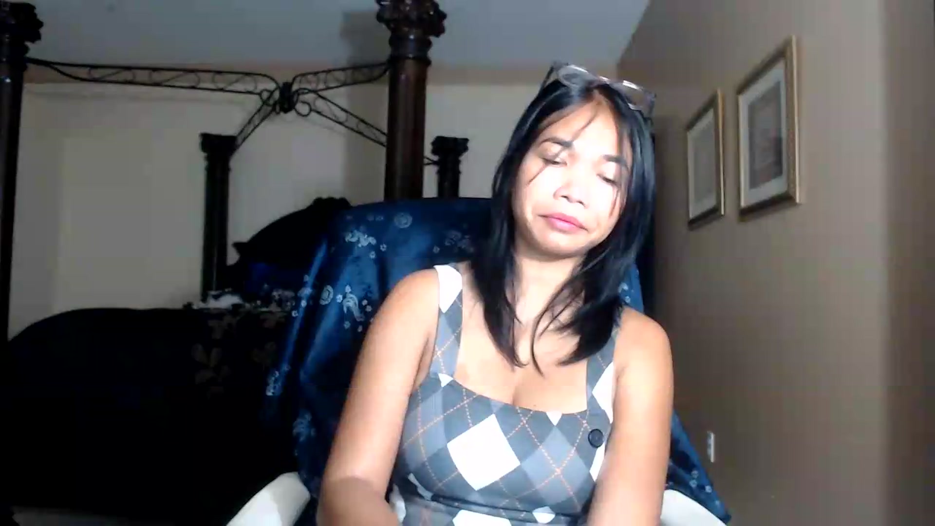 Gallery image thumbnail from Littlekai2030's myfreecams stream on, 09/12/2026, 03:52 image 9 of 20