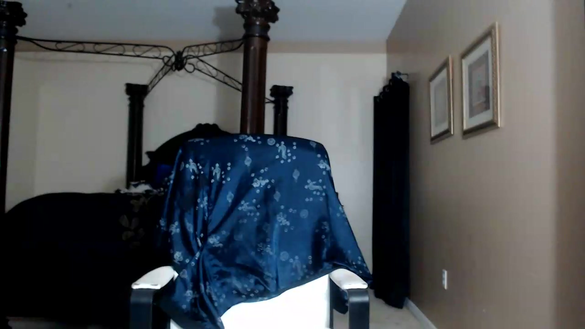 Gallery image thumbnail from Littlekai2030's myfreecams stream on, 09/12/2026, 03:52 image 7 of 20