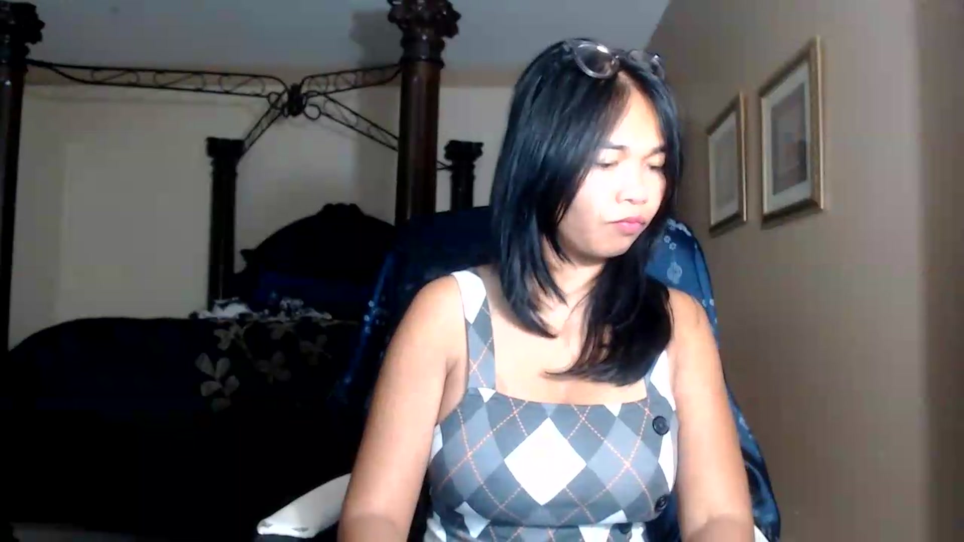 Gallery image thumbnail from Littlekai2030's myfreecams stream on, 09/12/2026, 03:52 image 18 of 20