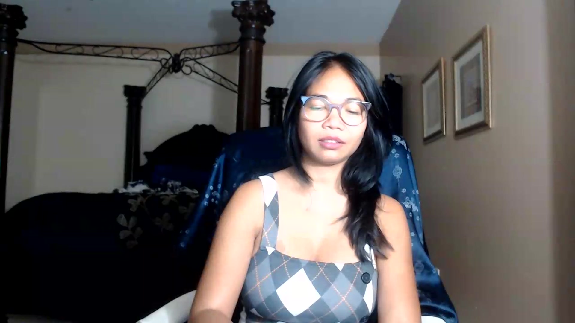Gallery image thumbnail from Littlekai2030's myfreecams stream on, 09/12/2026, 05:08 image 15 of 20