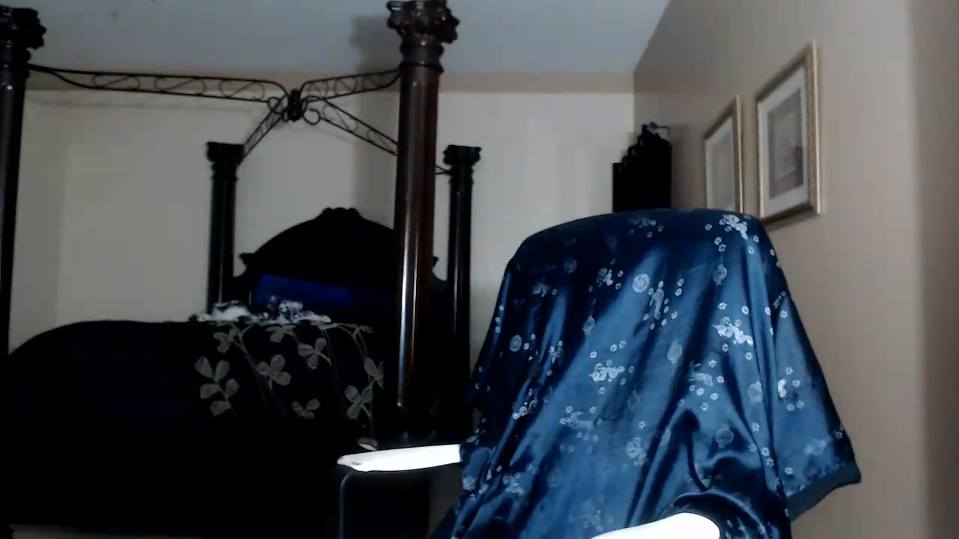 Gallery image thumbnail from Littlekai2030's myfreecams stream on, 09/12/2026, 05:08 image 11 of 20