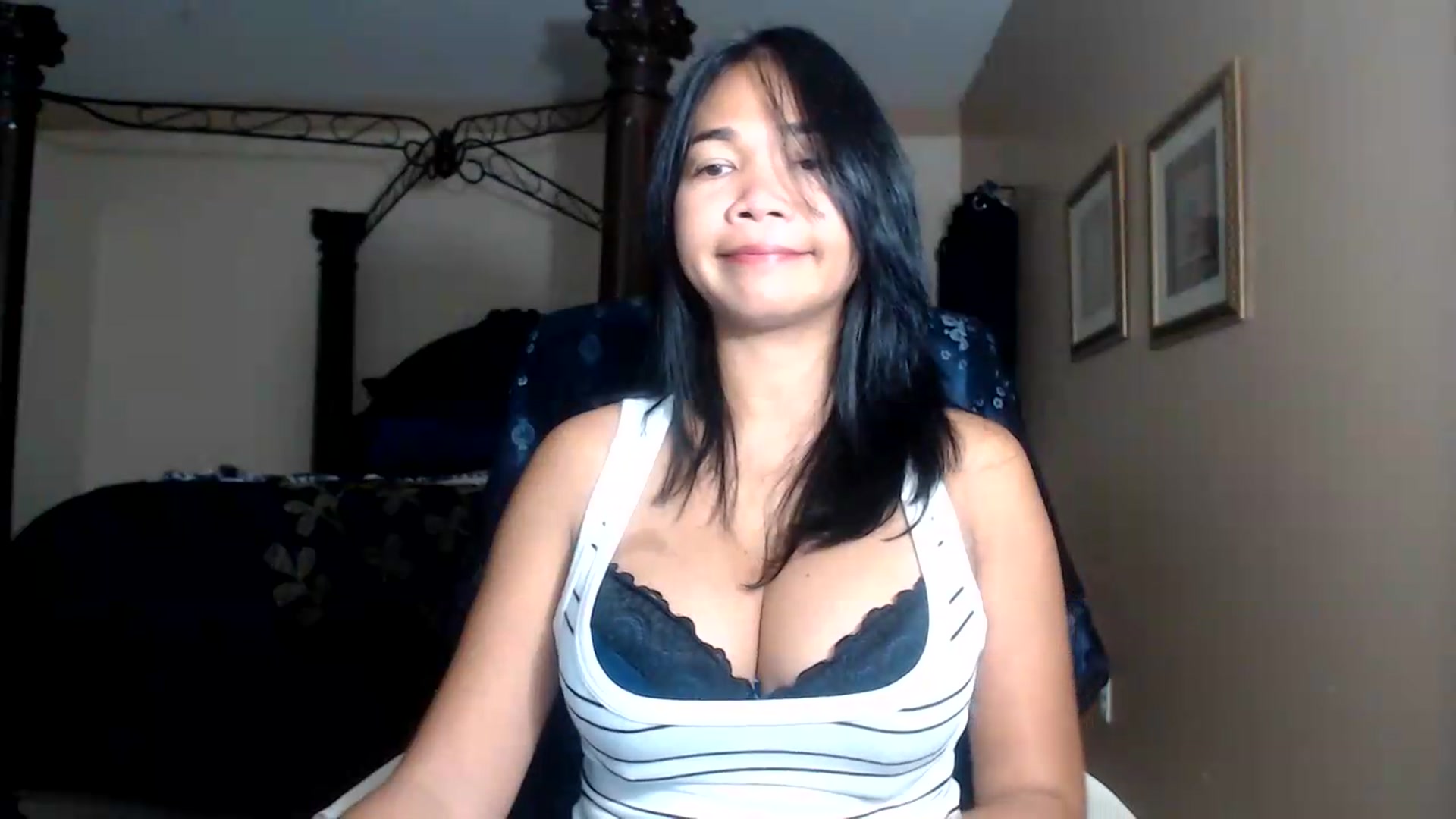Gallery image thumbnail from Littlekai2030's myfreecams stream on, 09/15/2026, 03:12 image 6 of 20
