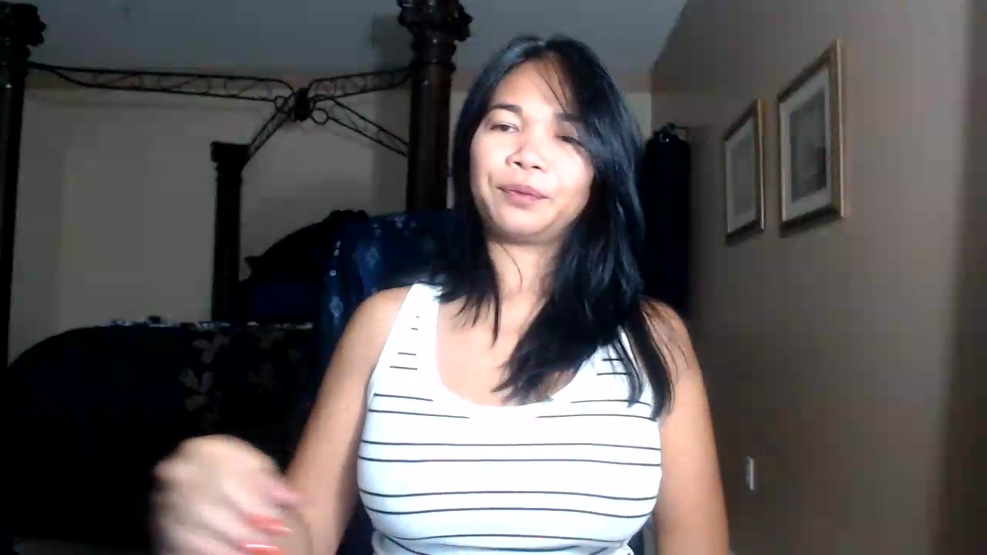 Gallery image thumbnail from Littlekai2030's myfreecams stream on, 09/15/2026, 03:12 image 18 of 20