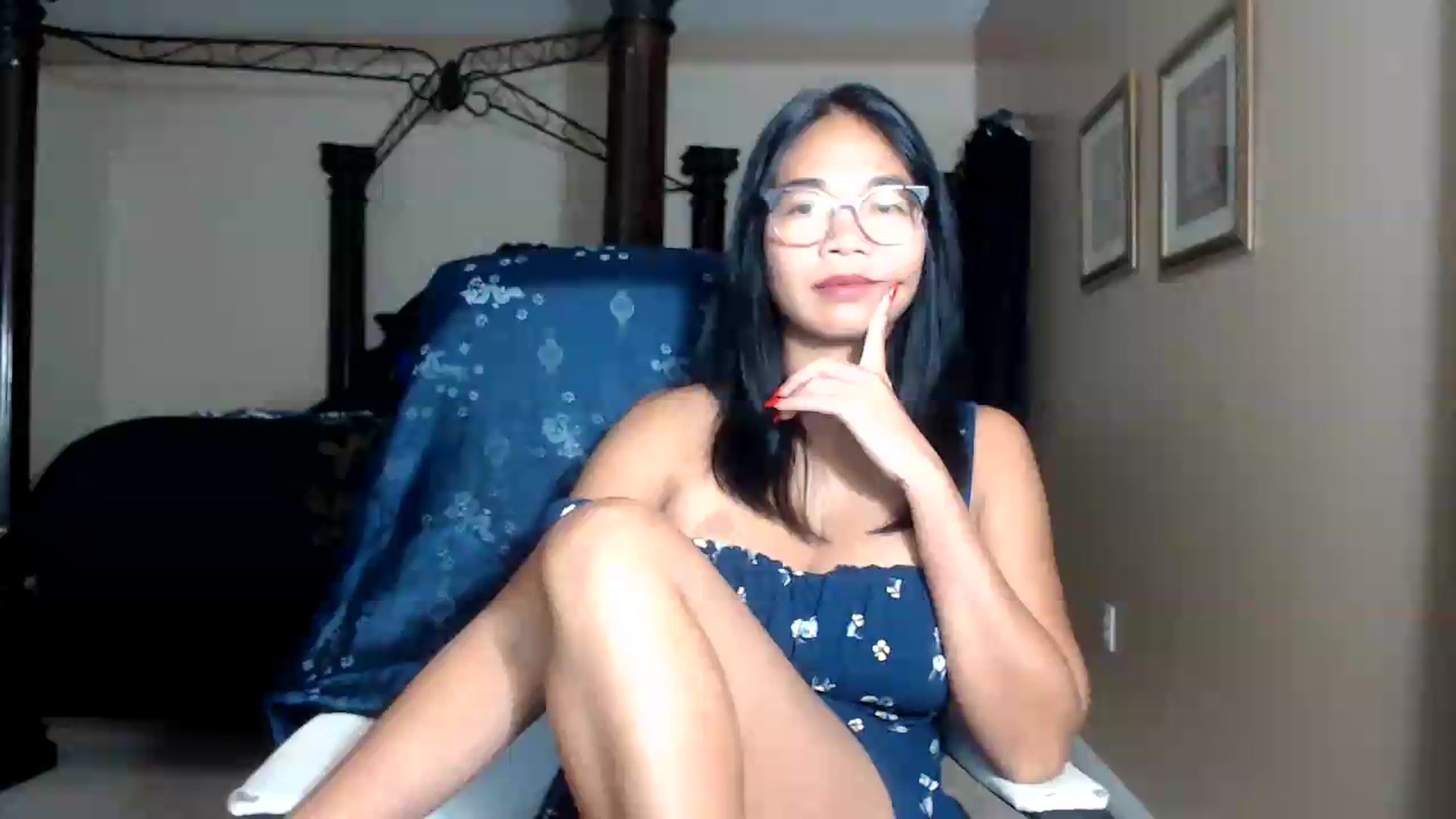 Gallery image thumbnail from Littlekai2030's myfreecams stream on, 09/19/2026, 01:56 image 1 of 20