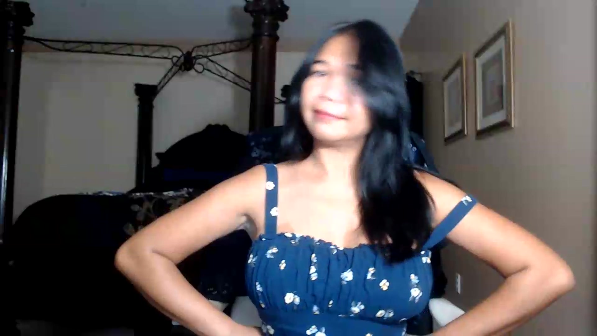 Gallery image thumbnail from Littlekai2030's myfreecams stream on, 09/19/2026, 01:56 image 16 of 20